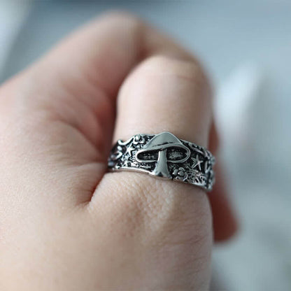 Creative Retro Mushroom Ring