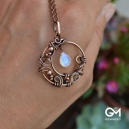 "Light And Hope" Bohemia Moonstone Crescent Moon Necklace