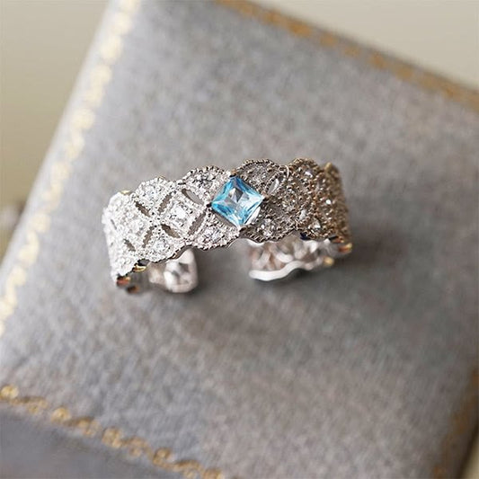 "Sea Blue" Retro Blue Topaz Ring