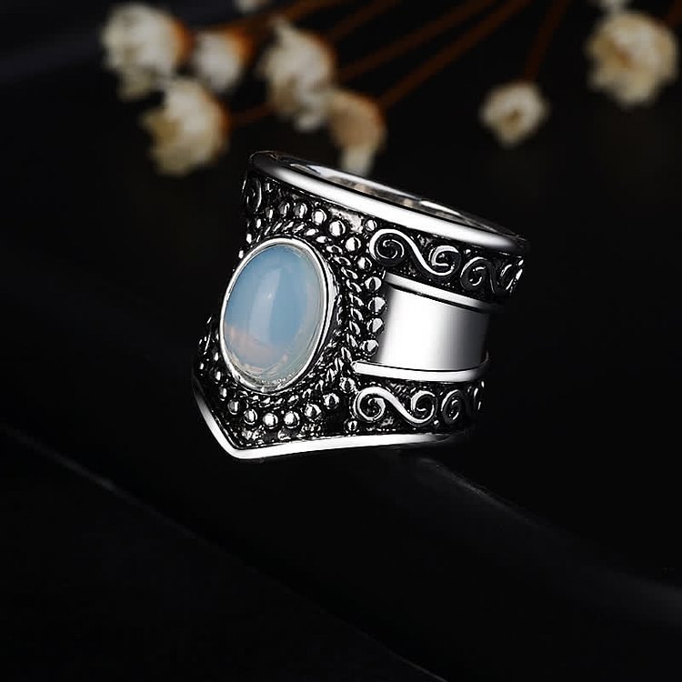 Bohemia Vintage Natural Moonstone Ring