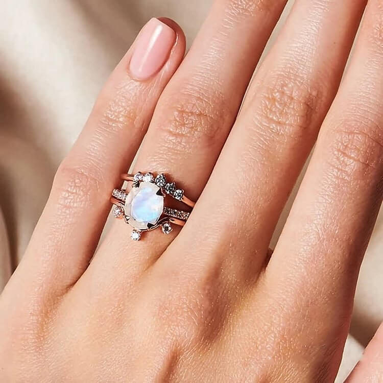 Natural Crystal Moonstone Creative 3 - Piece Ring