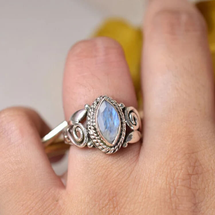 Rainbow Moonstone Vintage Ring