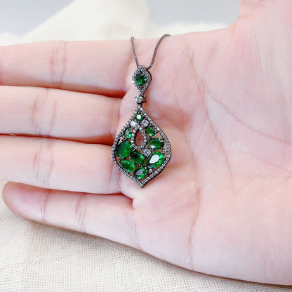 Pear Shaped Water Drop Shaped Green Zircon Pendant Necklace