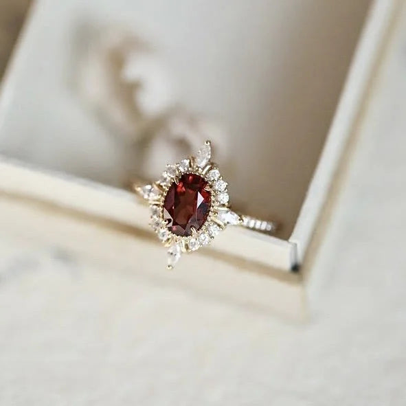 Vintage Ruby "Miss Rose" Atmosphere Ring