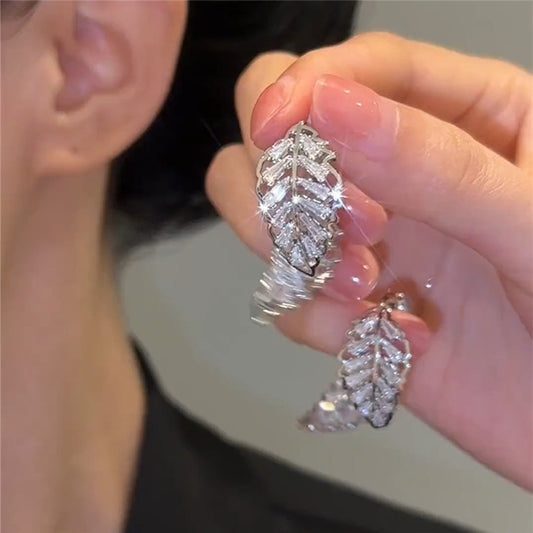 Zircon Leaf Temperament Sweet Earrings