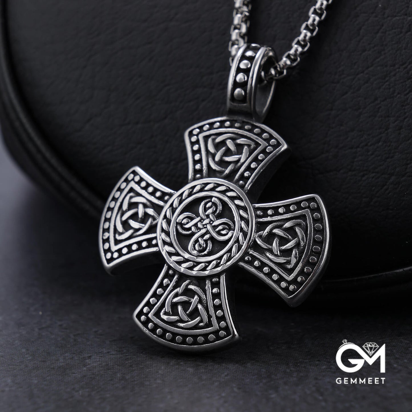 Stainless Steel Cross Kink Pendant