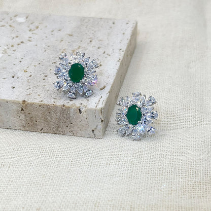 White Golden Snowflake Inlaid Green Zircon Stud Earrings