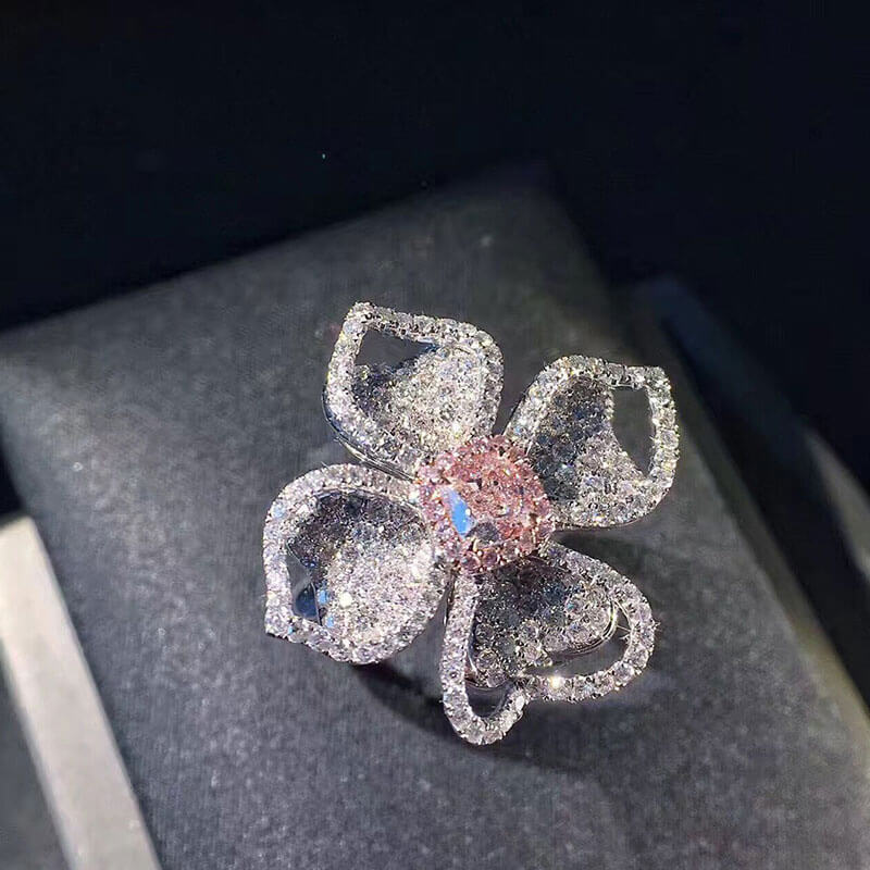 Full-diamond Fashionable and Luxurious Small Fragrance Group Inlaid Pink Diamond Flower Ring