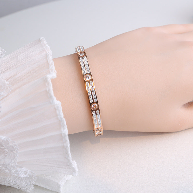 Full Diamond Clasp Titanium Steel Temperament Light Luxury Bracelet