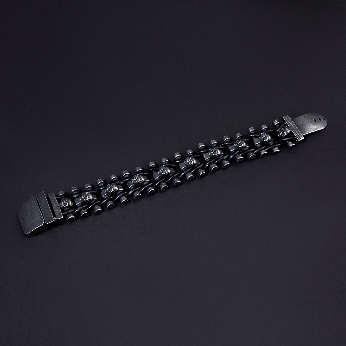 Skull Domineering Retro Woven Leather Bracelet