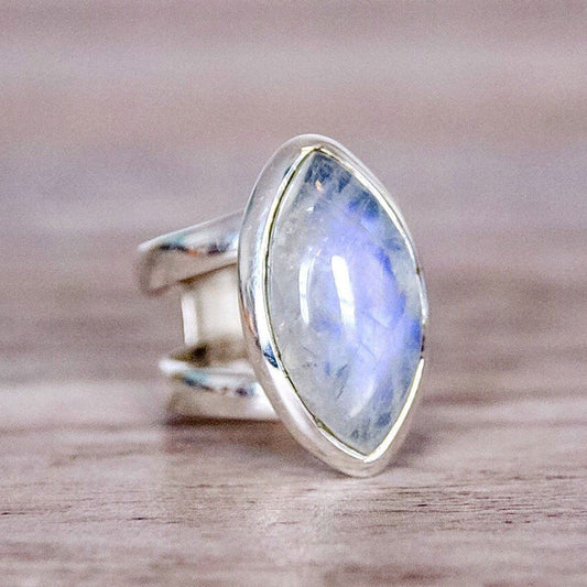 Horse Eye Olives Cut Moonstone Ring