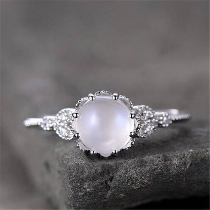 Vintage Prong Setting Moonstone Ring