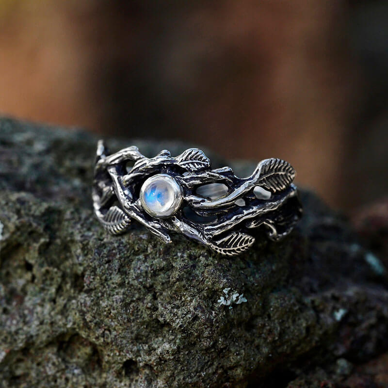 Retro Branch Leaf Hollow Moonstone Ring