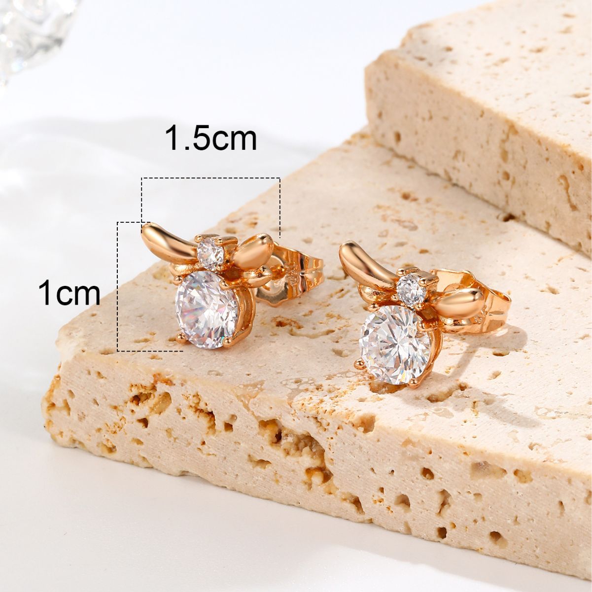 Women's Fashion Zircon Bee Stud Earrings