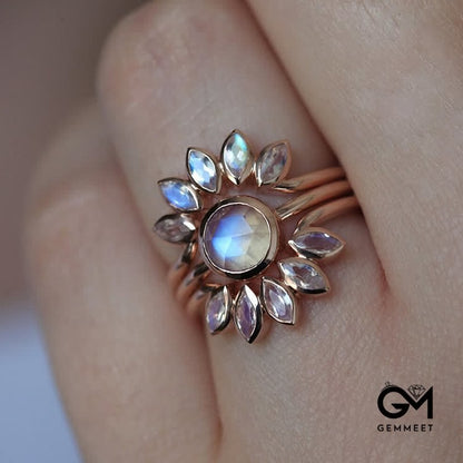 Sun Flower Moonstone 3 - Piece Ring