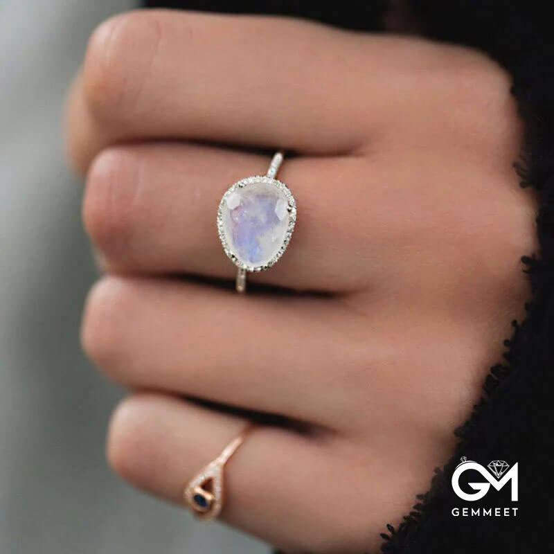 Temperament Moonstone Magic Ring