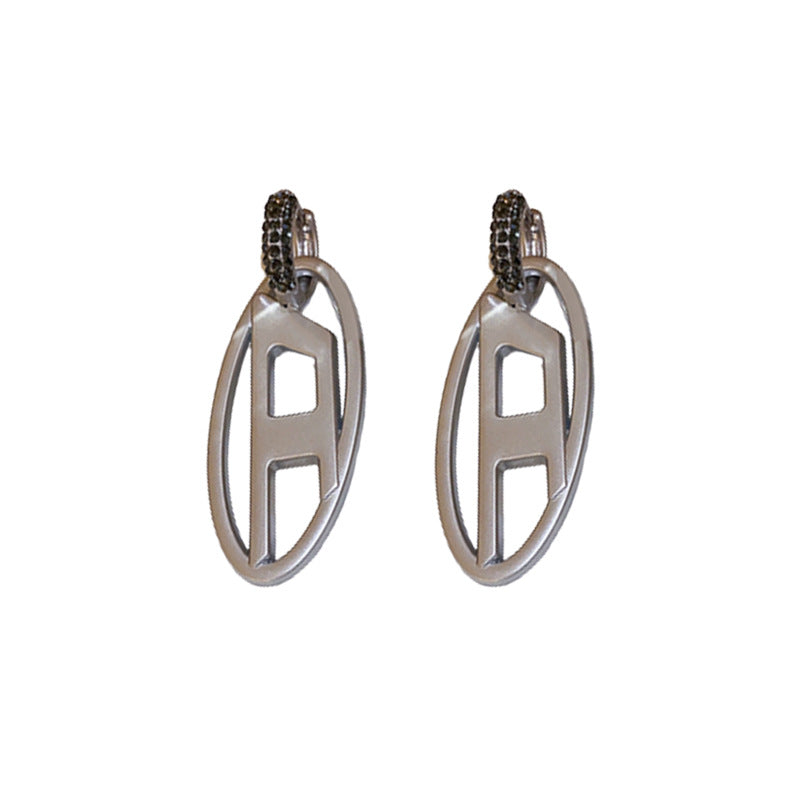 Zircon Oval Cutout Commuter Earrings