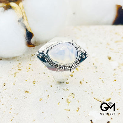 Simple Moonstone Retro Ring