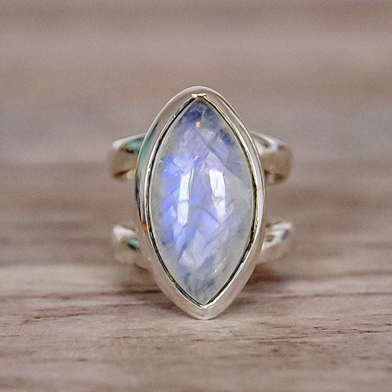 Horse Eye Olives Cut Moonstone Ring