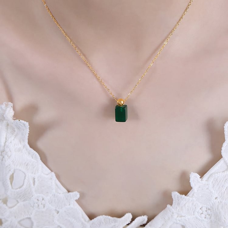 Emerald Green Aventurine Peridot Pendant Beaded Necklace