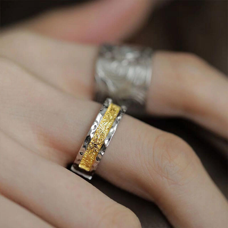 Small Design Sense Tang Grass Pattern Carved Two-color Gold Matching Color Ring