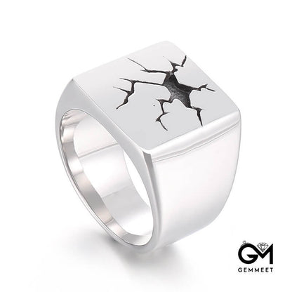 Simple Black Crack Smooth Ring