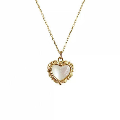 Golden Heart Halo Crystal Pendant Retro Necklace