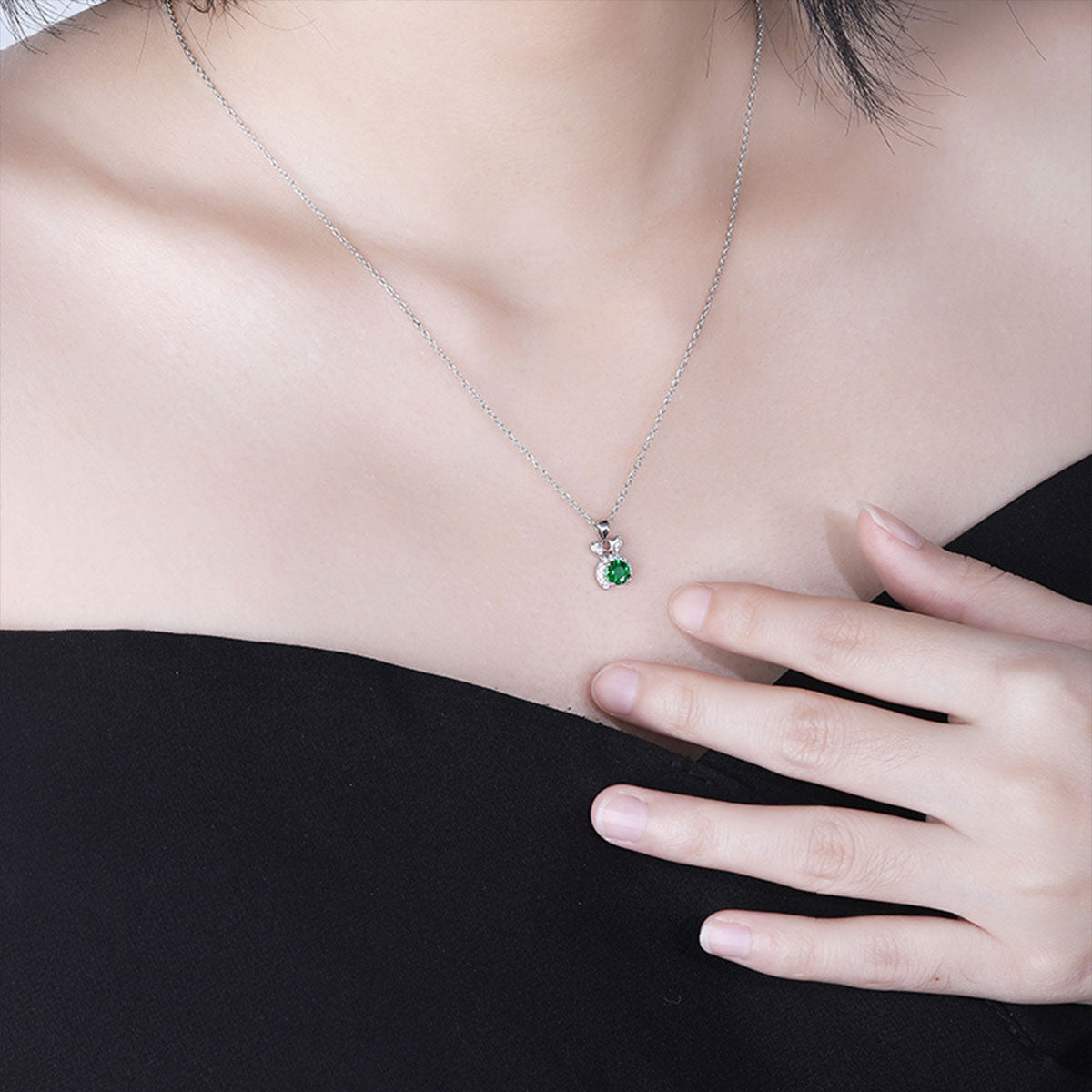 Rabbit Shape Halo Emerald Pendant Chain