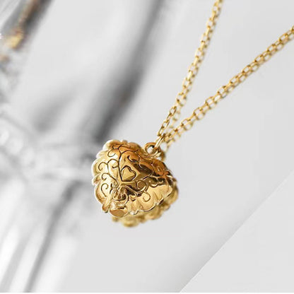 Golden Heart Halo Crystal Pendant Retro Necklace