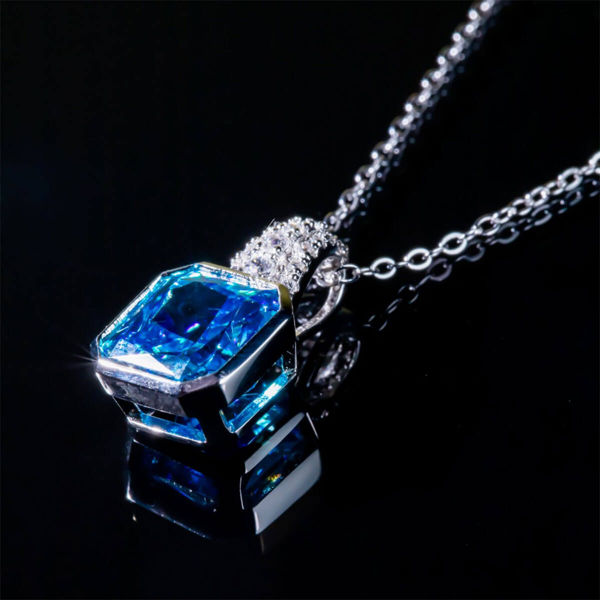 Bezel Setting Octagon Shape Blue Gem Chain