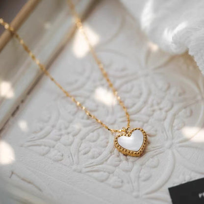 Cute Halo Heart Shape Pendant Necklace