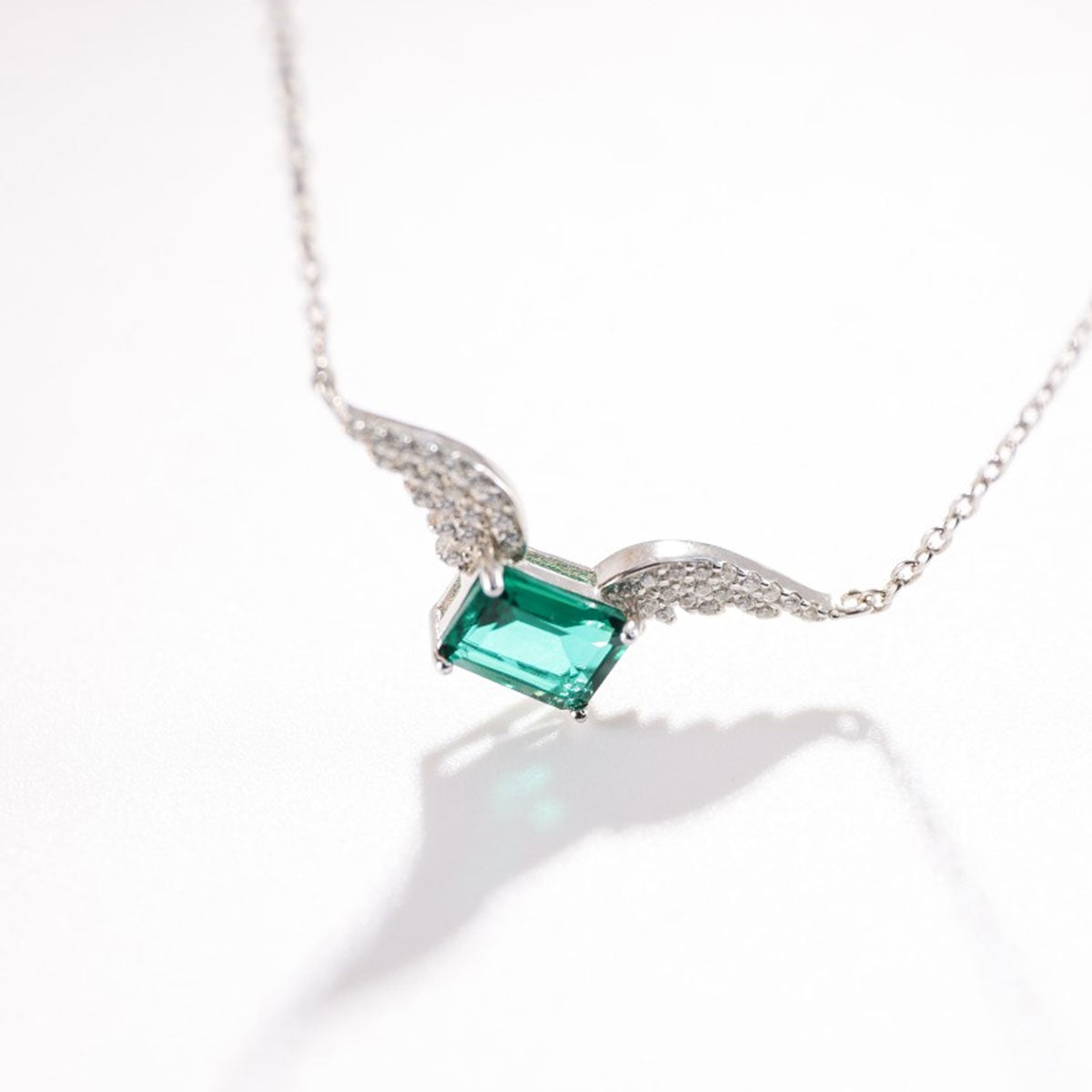 White Gold Fly Wing Emerald Full Stones Chain