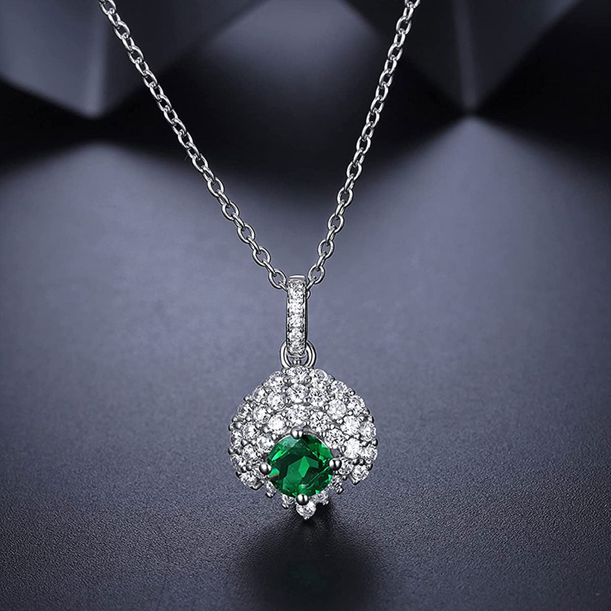 White Gold Helmet Shape Emerald Pendant Chain