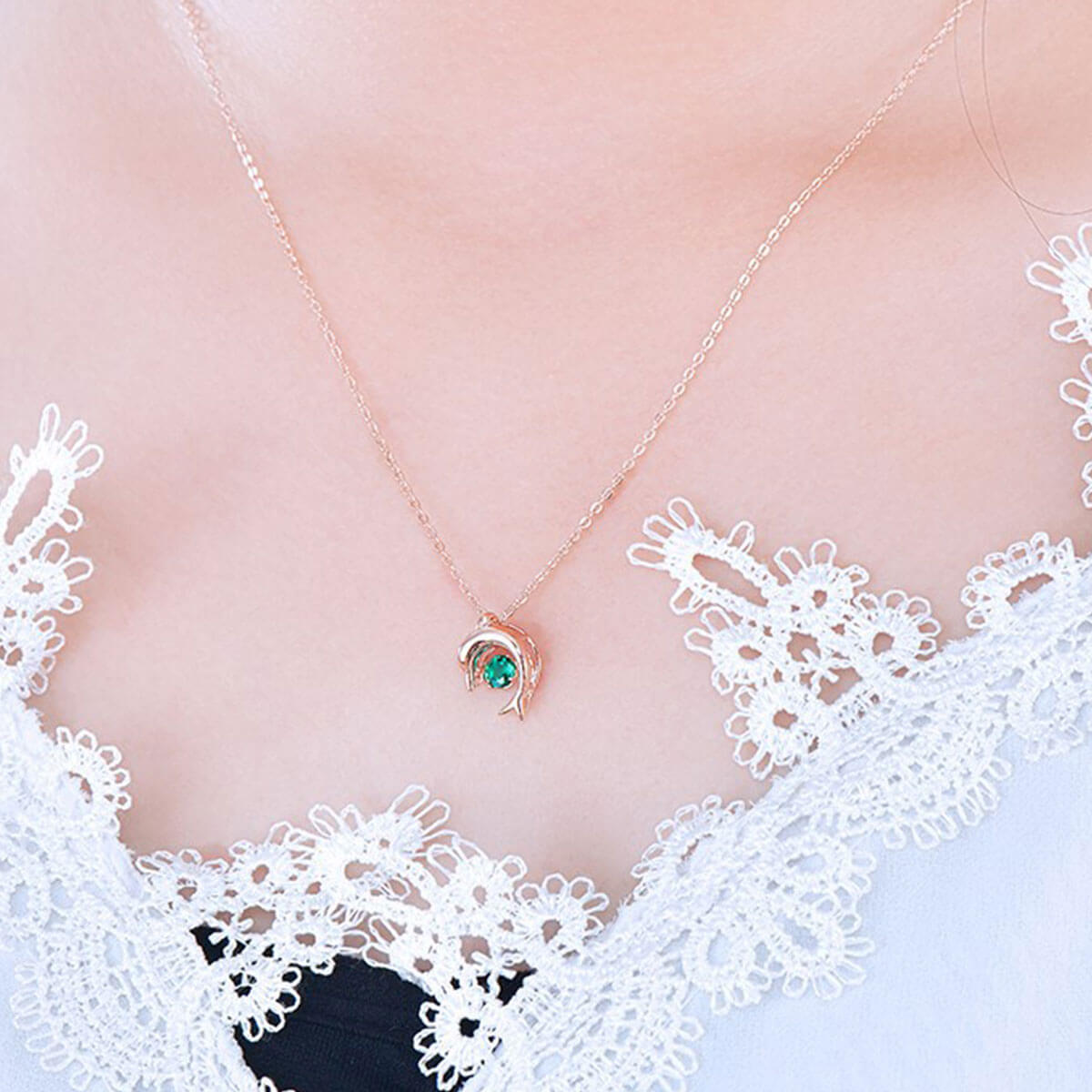 Rose Gold Dolphin Shape Beating Emerald Chain