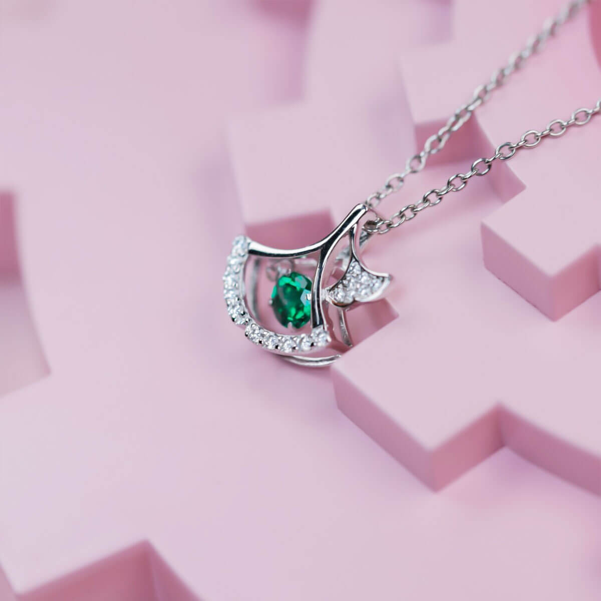 White Gold Skirt Shape Emerald Pendant Chain