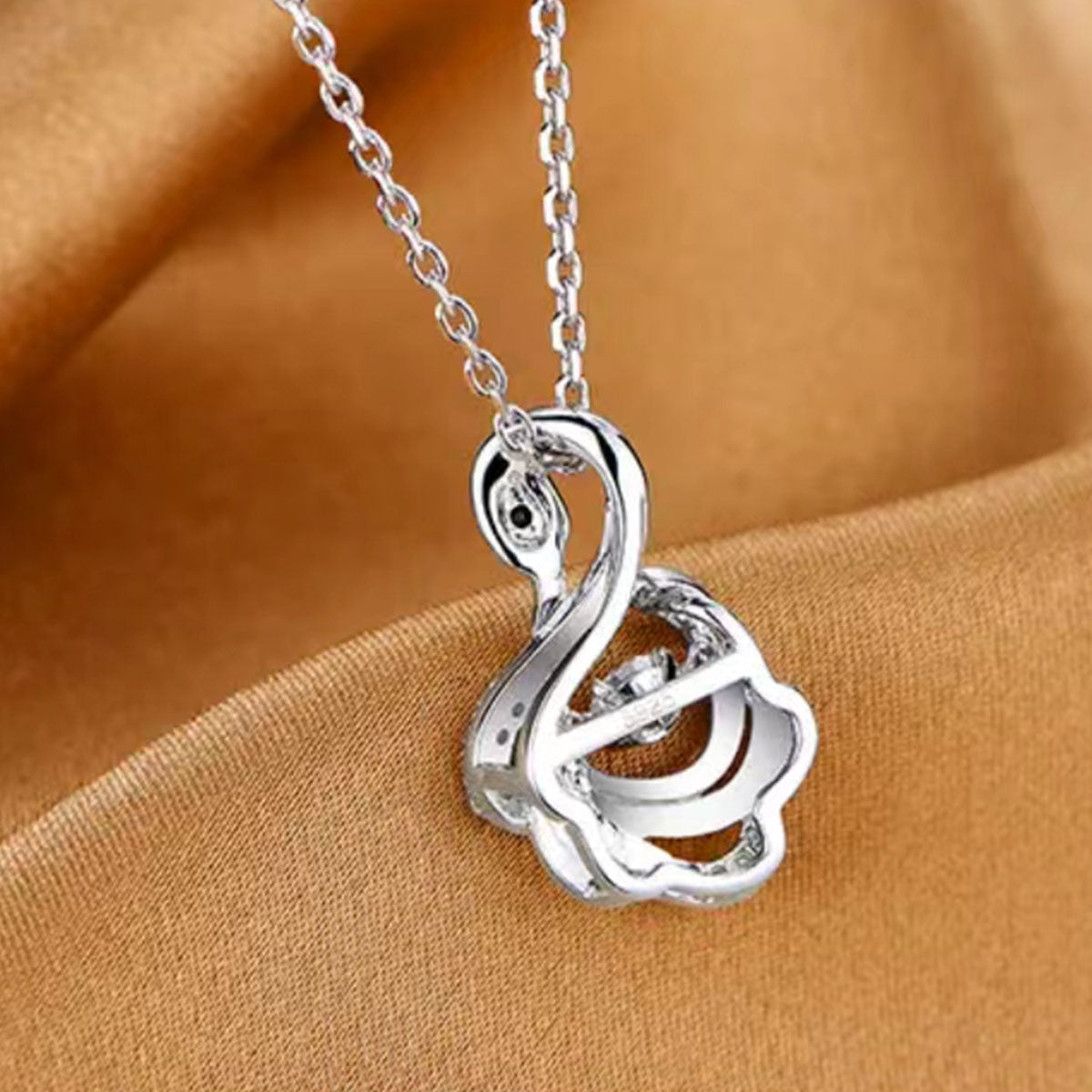 White Gold Swan Shape Beating Shinny Pendants Chains