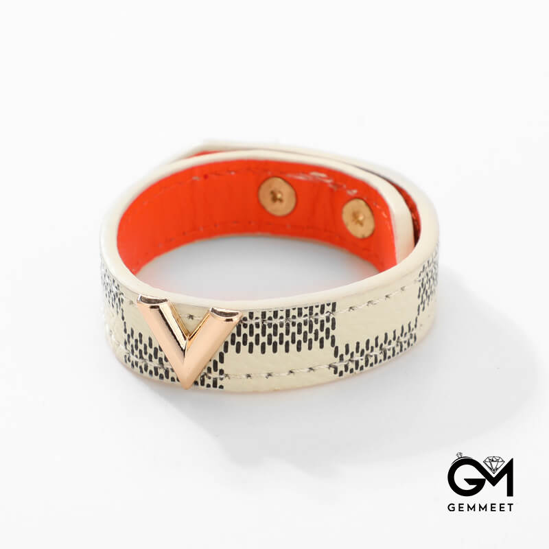 Fashion V-shaped Leather Stripe Bracelet